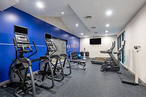 Holiday Inn Express & Suites Wadsworth by IHG