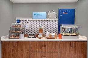 Holiday Inn Express & Suites Wadsworth by IHG