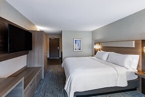 Holiday Inn Express & Suites Wadsworth by IHG