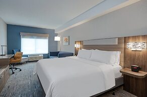 Holiday Inn Express & Suites Wadsworth by IHG