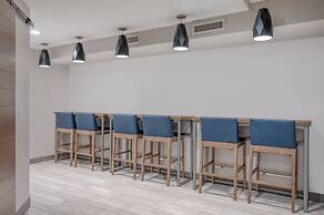 Holiday Inn Express & Suites Wadsworth by IHG