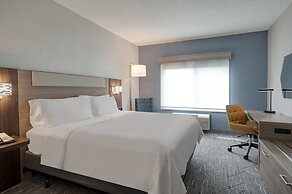 Holiday Inn Express & Suites Wadsworth by IHG