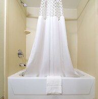 Holiday Inn Express & Suites Port Charlotte by IHG