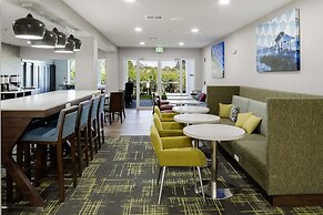 Holiday Inn Express & Suites Port Charlotte by IHG
