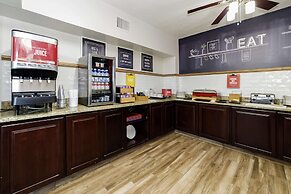 Holiday Inn Express & Suites Port Charlotte by IHG