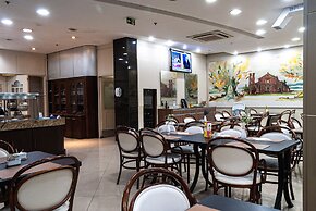 Master Porto Alegre Hotel - Av Carlos Gomes, Proximo Consulado America