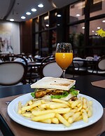 Master Porto Alegre Hotel - Av Carlos Gomes, Proximo Consulado America