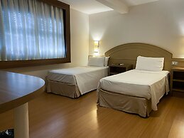 Master Porto Alegre Hotel - Av Carlos Gomes, Proximo Consulado America