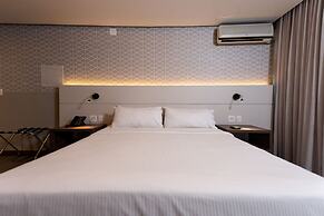 Master Porto Alegre Hotel - Av Carlos Gomes, Proximo Consulado America