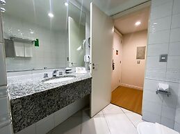 Master Porto Alegre Hotel - Av Carlos Gomes, Proximo Consulado America