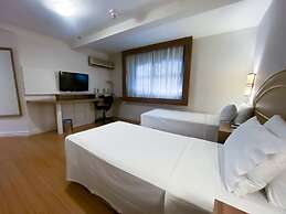 Master Porto Alegre Hotel - Av Carlos Gomes, Proximo Consulado America