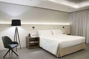 Master Porto Alegre Hotel - Av Carlos Gomes, Proximo Consulado America