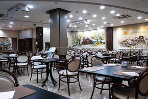 Master Porto Alegre Hotel - Av Carlos Gomes, Proximo Consulado America