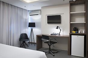 Master Porto Alegre Hotel - Av Carlos Gomes, Proximo Consulado America