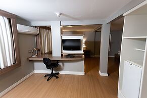 Master Porto Alegre Hotel - Av Carlos Gomes, Proximo Consulado America