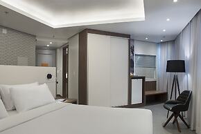 Master Porto Alegre Hotel - Av Carlos Gomes, Proximo Consulado America