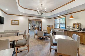 Comfort Inn & Suites Mt. Rushmore