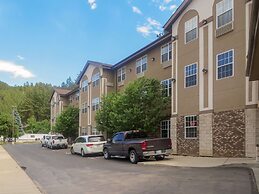 Comfort Inn & Suites Mt. Rushmore