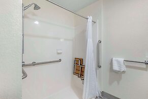 Comfort Inn & Suites Mt. Rushmore