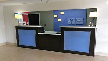 Holiday Inn Express & Suites Birmingham Trussville by IHG