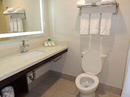 Holiday Inn Express & Suites Birmingham Trussville by IHG