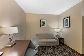 Best Western Plus Russellville Hotel & Suites