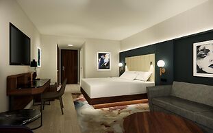DoubleTree by Hilton North Vancouver