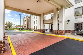 Holiday Inn Express Hotel & Suites Carneys Point by IHG