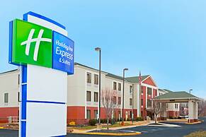 Holiday Inn Express Hotel & Suites Carneys Point, an IHG Hotel