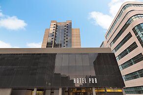 Hotel PUR Quebec, a Tribute Portfolio Hotel