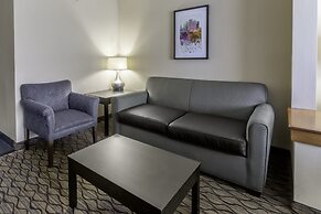 Holiday Inn Hotel & Suites-Milwaukee Airport by IHG