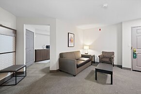 Holiday Inn Hotel & Suites-Milwaukee Airport by IHG