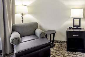 Holiday Inn Hotel & Suites-Milwaukee Airport by IHG