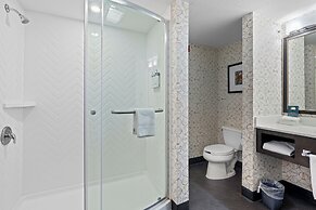 Holiday Inn Hotel & Suites-Milwaukee Airport by IHG