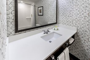 Holiday Inn Hotel & Suites-Milwaukee Airport by IHG