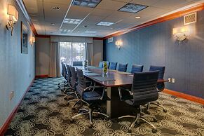 Holiday Inn Hotel & Suites-Milwaukee Airport by IHG