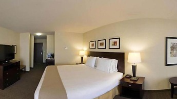Holiday Inn Express & Suites Eagle Pass, an IHG Hotel