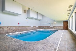 Holiday Inn Express Hotel & Suites Bedford by IHG