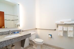 Holiday Inn Express Hotel & Suites Bedford by IHG