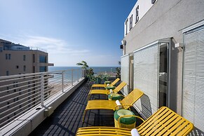 The Savoy Tel-Aviv, Sea Side