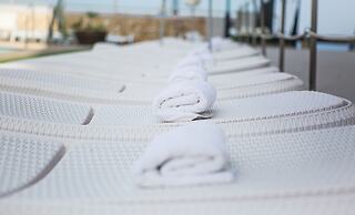 Seasons Hotel - Resort on The Beach