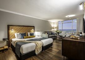 Seasons Hotel - Resort on The Beach