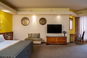 Olive Tree Hotel