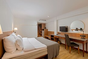 Kamala Beach Resort, A Sunprime Resort - Adults Only