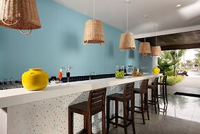 Kamala Beach Resort, A Sunprime Resort - Adults Only