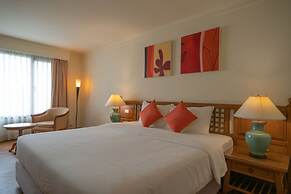 Silom Serene, a Boutique Hotel