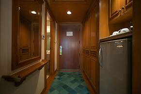 Silom Serene, a Boutique Hotel