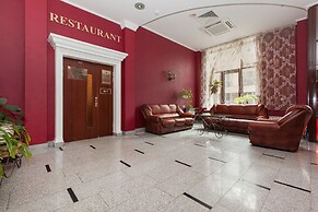 Regina Hotel on Peterburgskaya