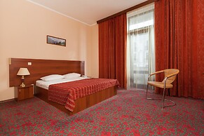 Regina Hotel on Peterburgskaya