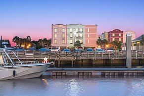 Hampton Inn and Suites Amelia Island Historic Harbor Front